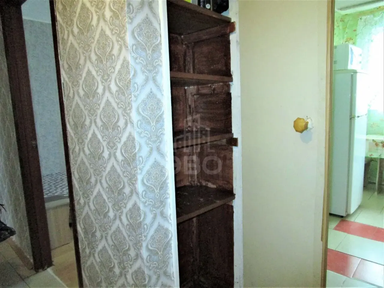 трехкомнатная квартира в Санкт-Петербурге по адресу: Генерала Симоняка ул., 4, к 1