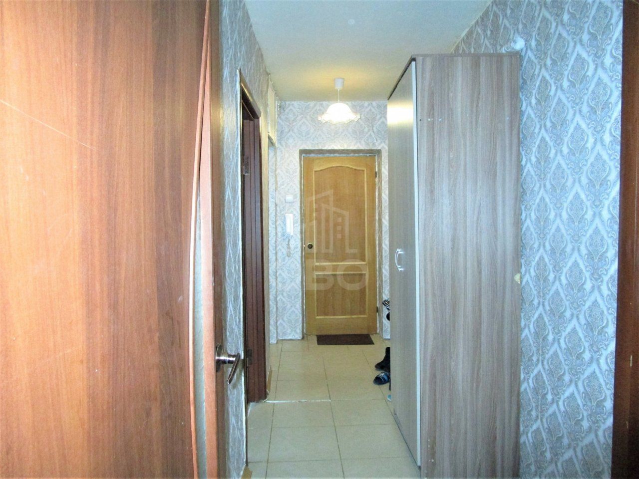 трехкомнатная квартира в Санкт-Петербурге по адресу: Генерала Симоняка ул., 4, к 1