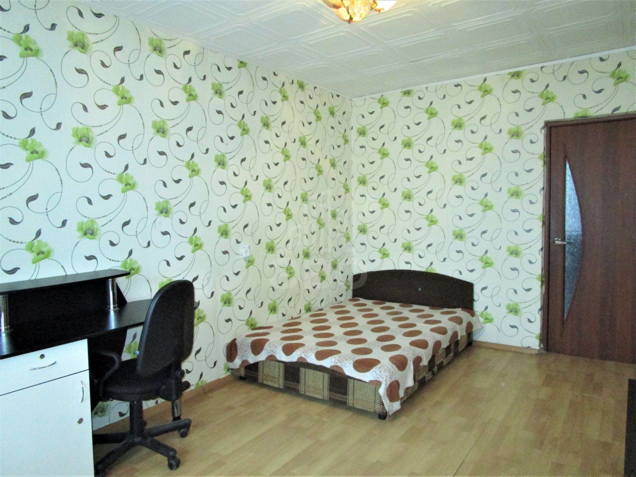 трехкомнатная квартира в Санкт-Петербурге по адресу: Генерала Симоняка ул., 4, к 1