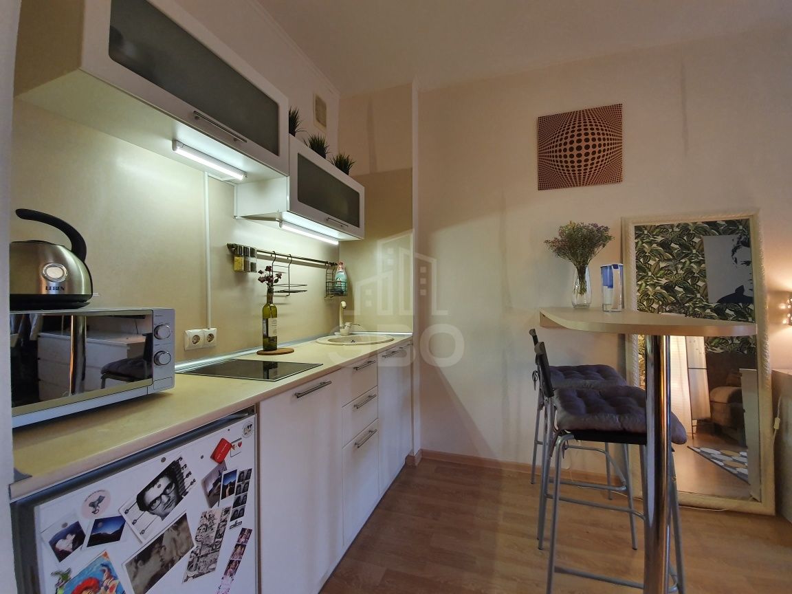 однокомнатная квартира в Санкт-Петербурге по адресу: Адмирала Черокова ул., 18, к 2