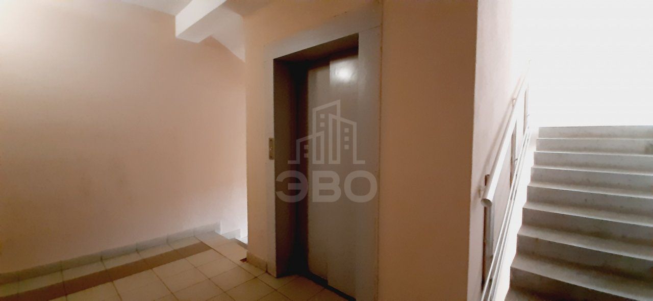 однокомнатная квартира в Санкт-Петербурге по адресу: Жерновская 6-я ул., 19