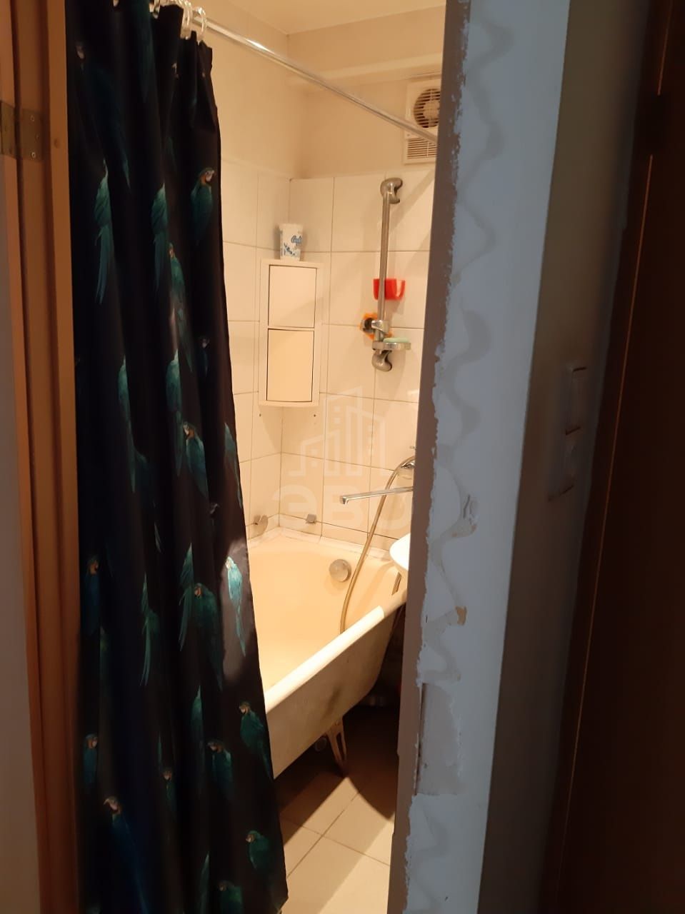 комната в Санкт-Петербурге по адресу: Энтузиастов проспект, 22, к 1