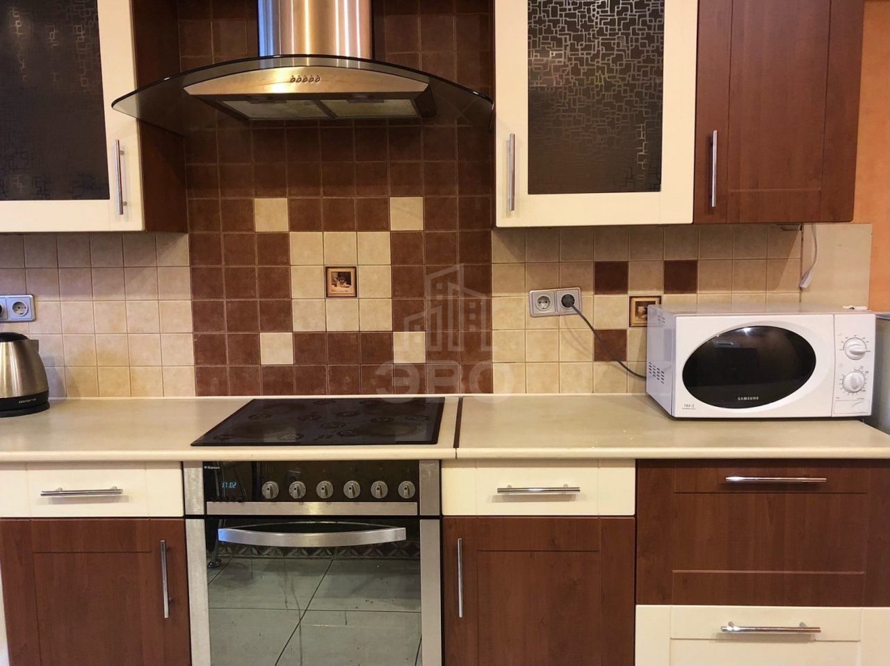 трехкомнатная квартира в Санкт-Петербурге по адресу: Шостаковича ул., 3, к 1