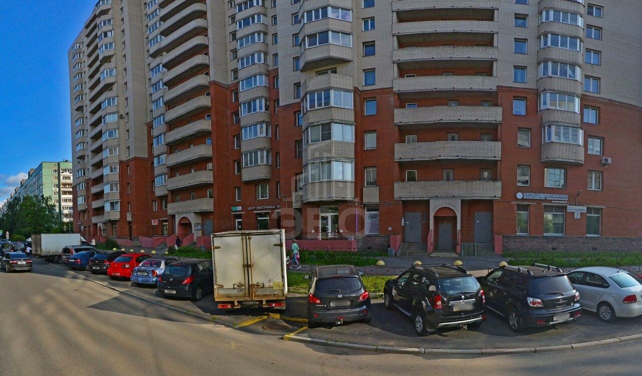 трехкомнатная квартира в Санкт-Петербурге по адресу: Шостаковича ул., 3, к 1