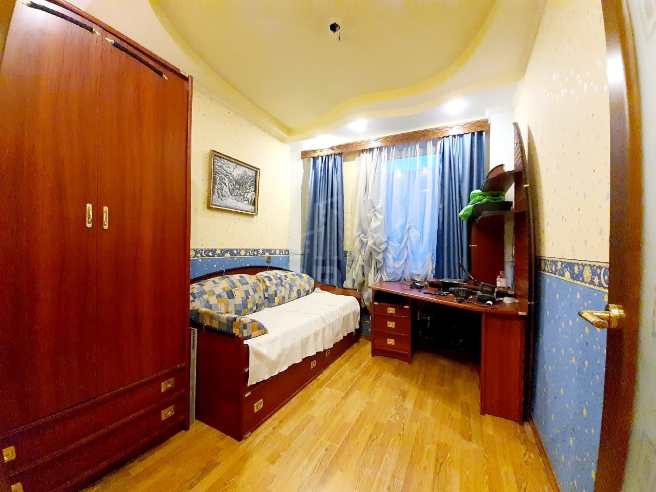 трехкомнатная квартира в Санкт-Петербурге по адресу: Шостаковича ул., 3, к 1