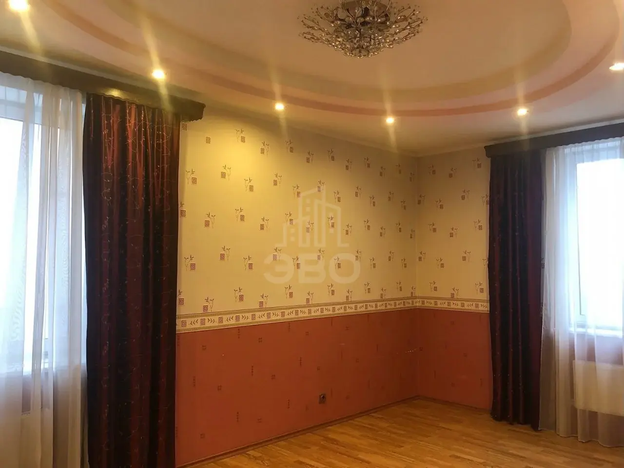 трехкомнатная квартира в Санкт-Петербурге по адресу: Шостаковича ул., 3, к 1