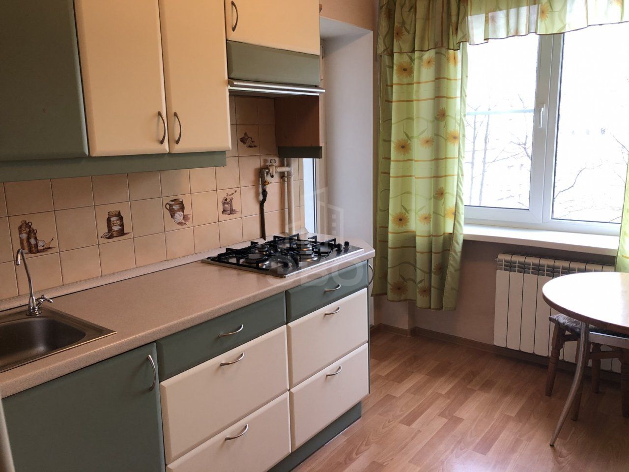 однокомнатная квартира в Санкт-Петербурге по адресу: КИМа проспект, 9