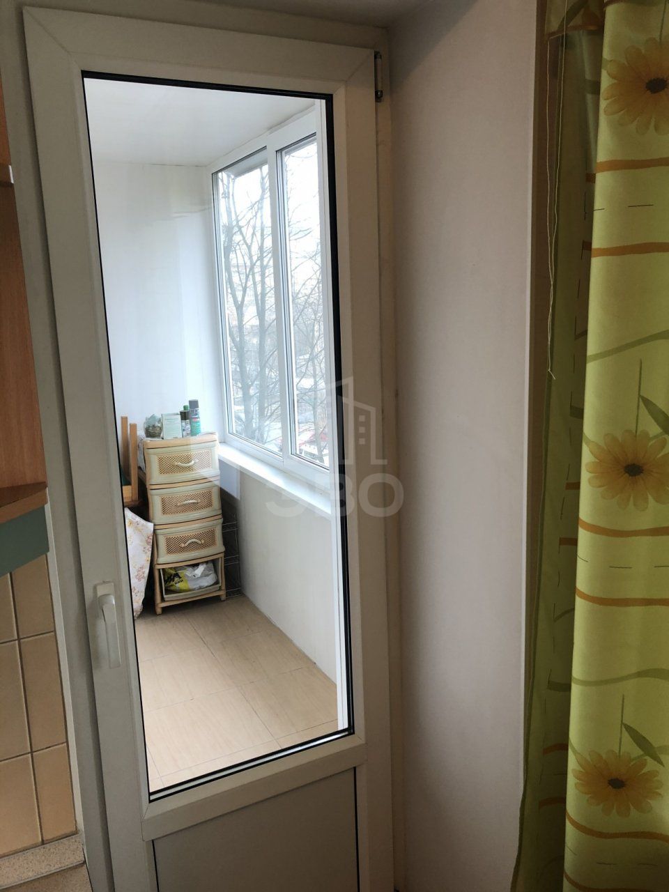 однокомнатная квартира в Санкт-Петербурге по адресу: КИМа проспект, 9