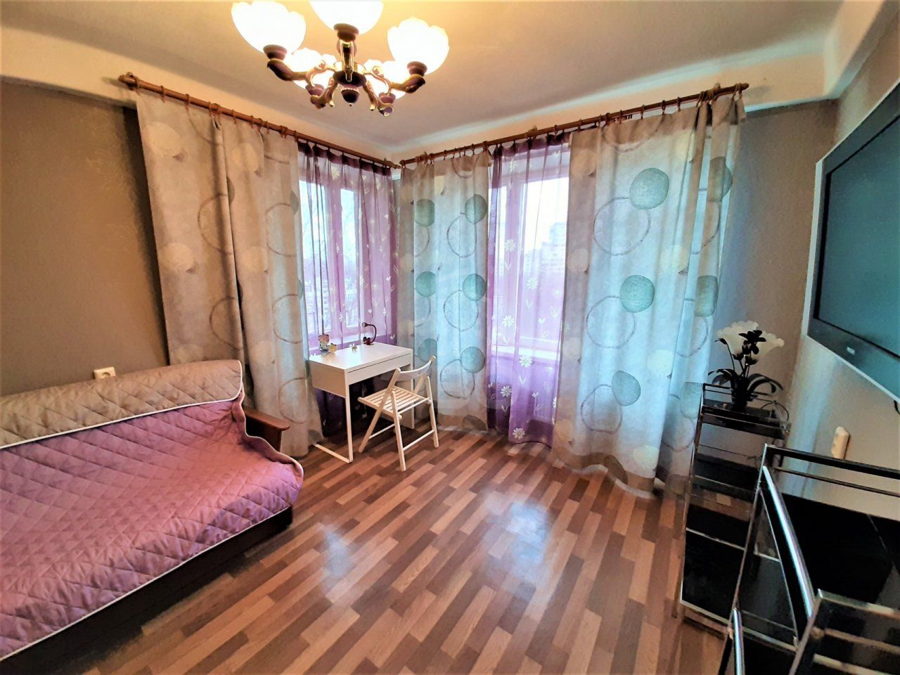 однокомнатная квартира в Санкт-Петербурге по адресу: Художников проспект, 33, к 1