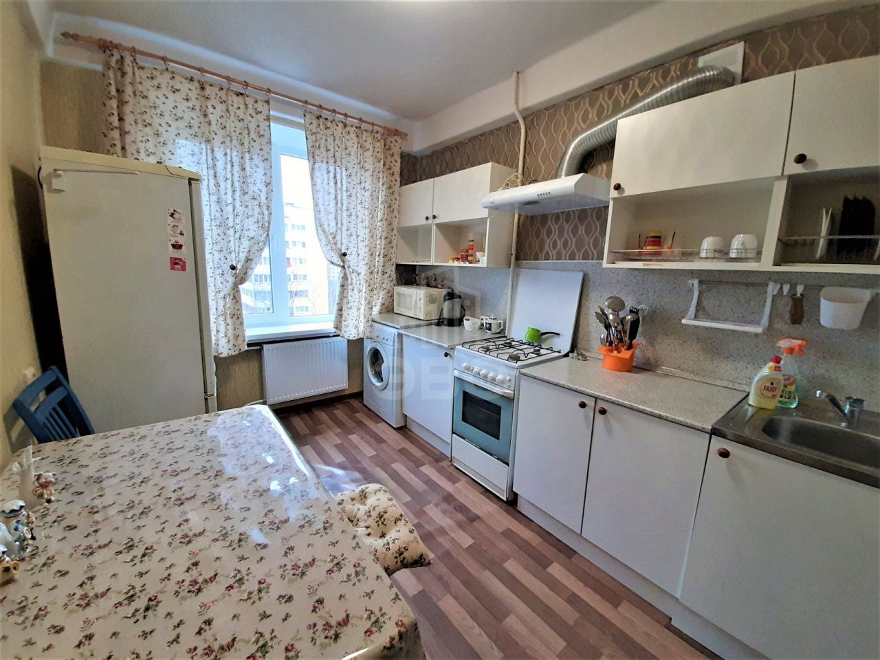 однокомнатная квартира в Санкт-Петербурге по адресу: Художников проспект, 33, к 1