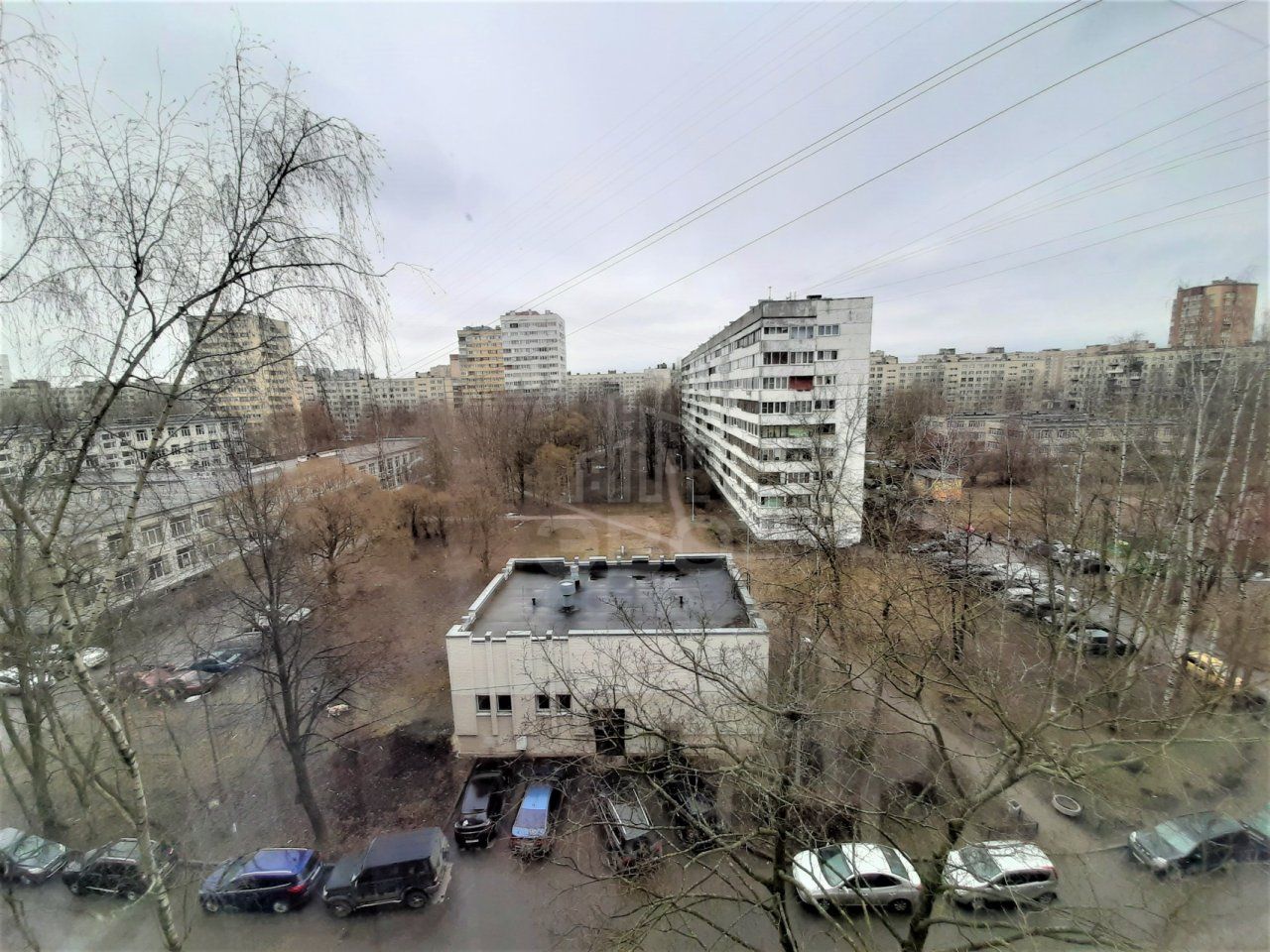 однокомнатная квартира в Санкт-Петербурге по адресу: Художников проспект, 33, к 1