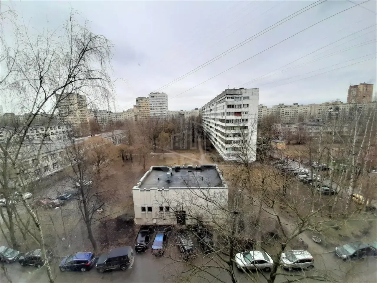 однокомнатная квартира в Санкт-Петербурге по адресу: Художников проспект, 33, к 1