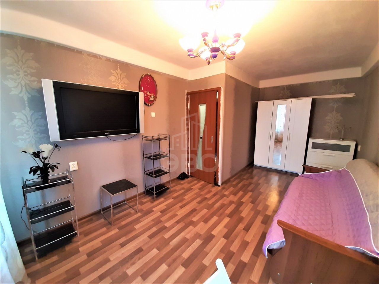 однокомнатная квартира в Санкт-Петербурге по адресу: Художников проспект, 33, к 1