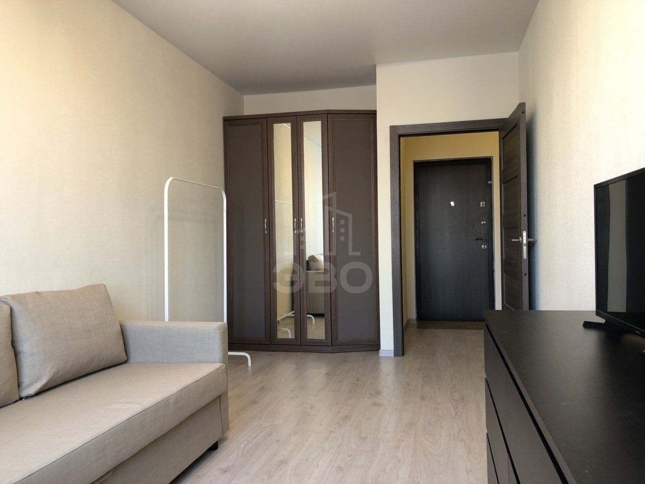 однокомнатная квартира в Санкт-Петербурге по адресу: Парфеновская ул., 7, к 3