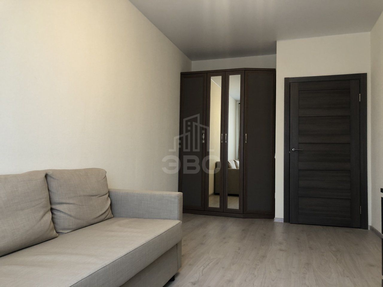 однокомнатная квартира в Санкт-Петербурге по адресу: Парфеновская ул., 7, к 3