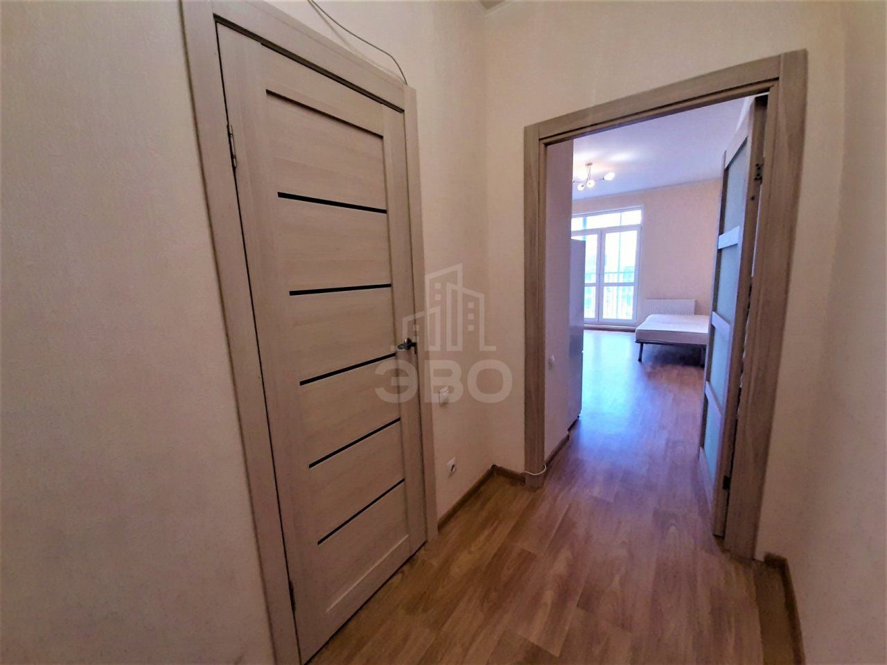 однокомнатная квартира в Санкт-Петербурге по адресу: Среднерогатская ул., 10, к 1