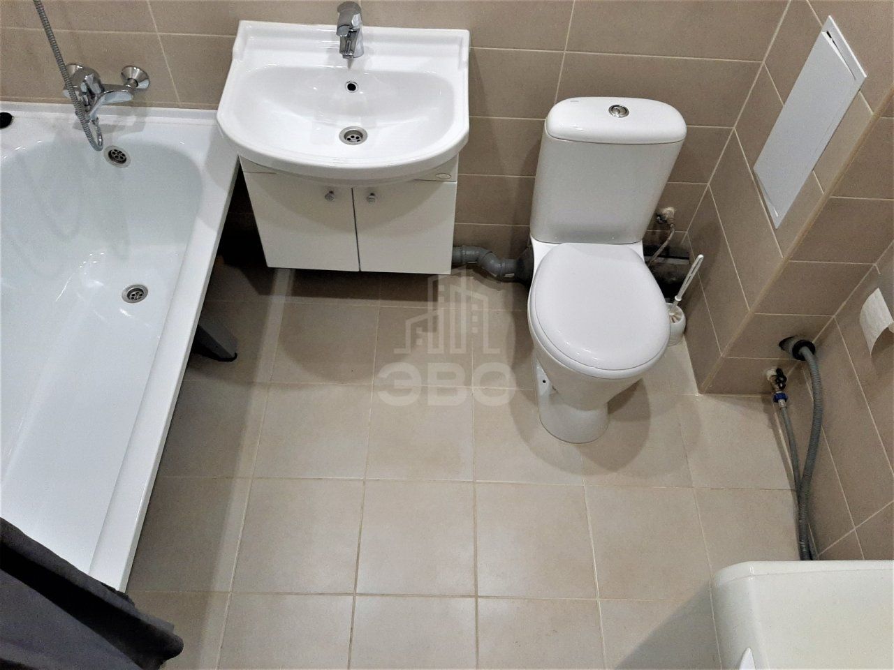 однокомнатная квартира в Санкт-Петербурге по адресу: Среднерогатская ул., 10, к 1