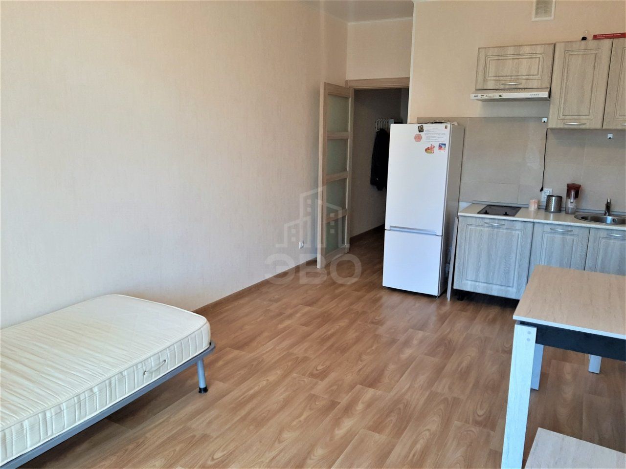 однокомнатная квартира в Санкт-Петербурге по адресу: Среднерогатская ул., 10, к 1