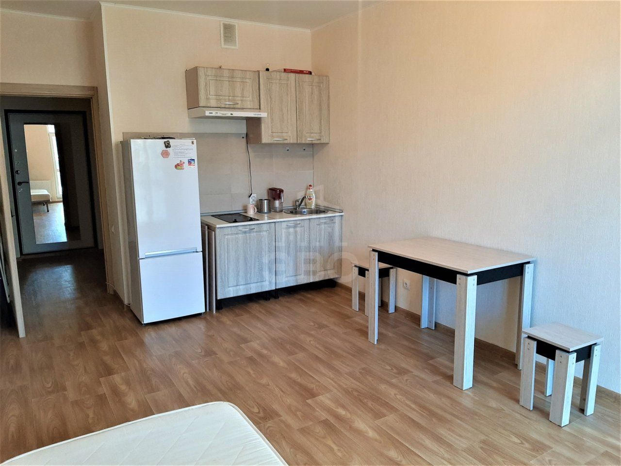 однокомнатная квартира в Санкт-Петербурге по адресу: Среднерогатская ул., 10, к 1