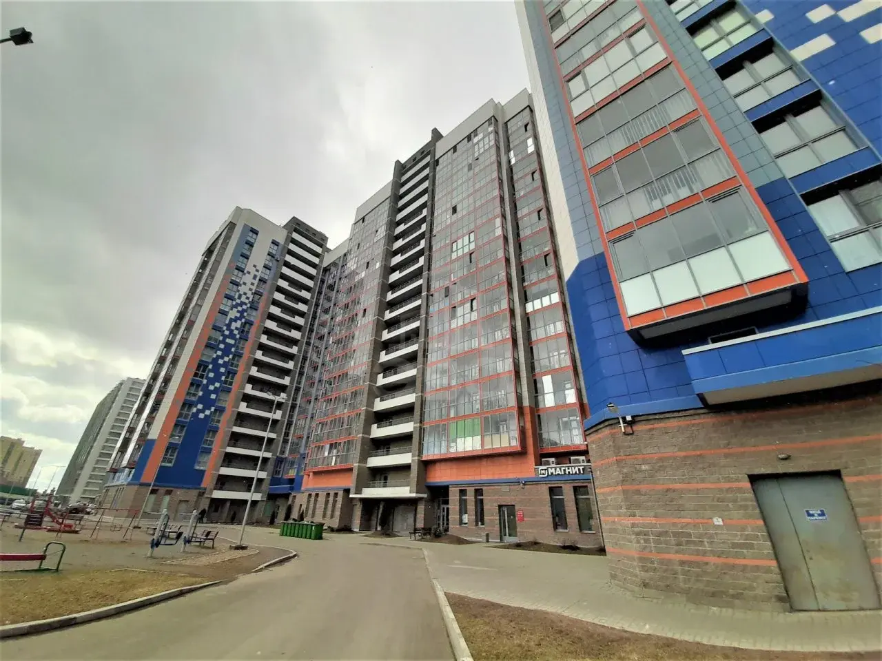 однокомнатная квартира в Санкт-Петербурге по адресу: Среднерогатская ул., 10, к 1