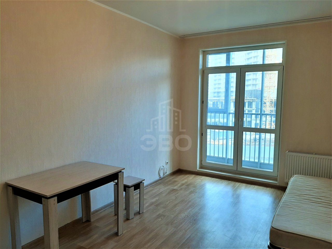 однокомнатная квартира в Санкт-Петербурге по адресу: Среднерогатская ул., 10, к 1