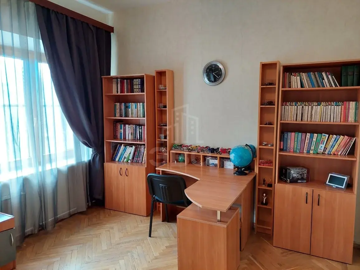 многокомнатная квартира в Санкт-Петербурге по адресу: Бухарестская ул., 59, литера Б