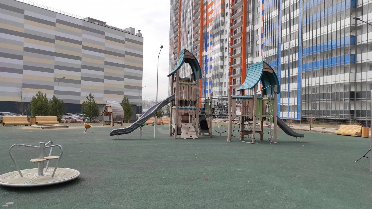 однокомнатная квартира в Санкт-Петербурге по адресу: Плесецкая ул., 10