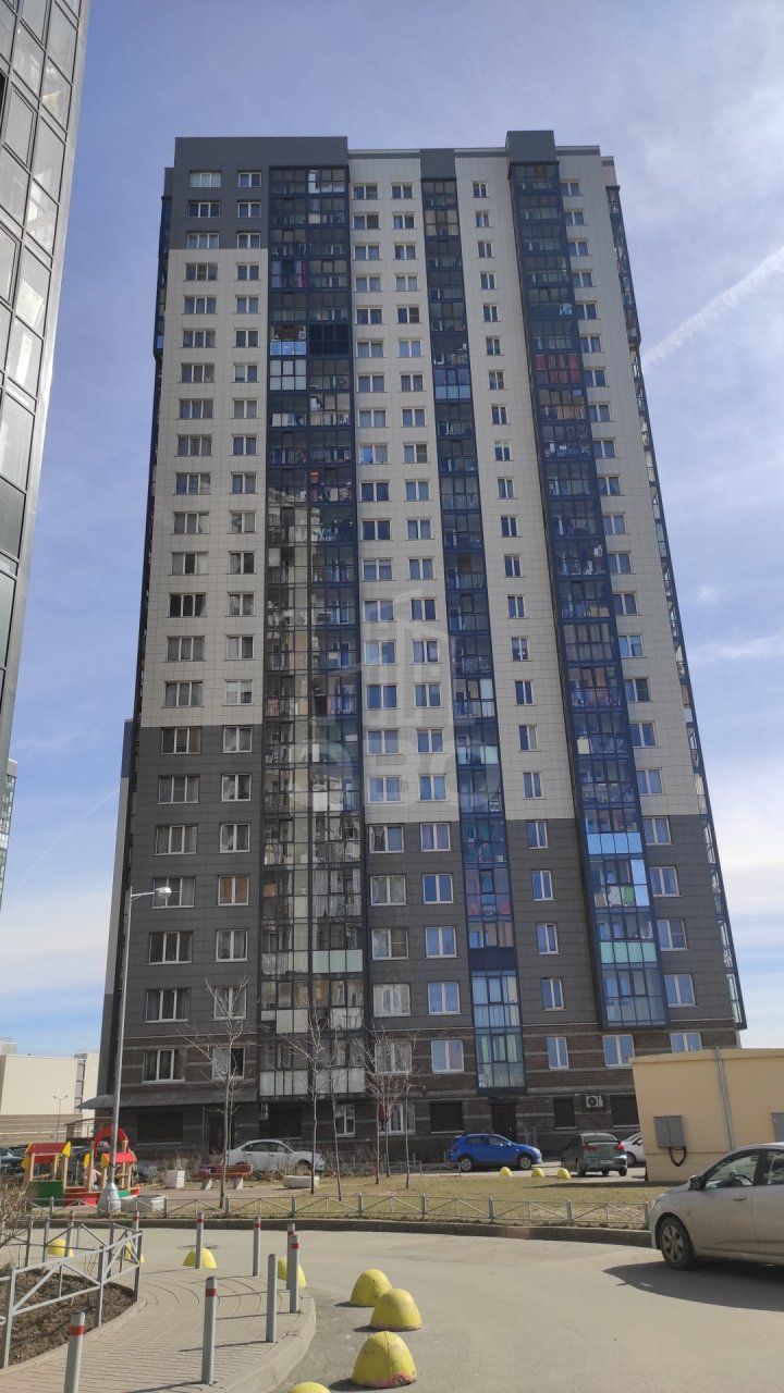 однокомнатная квартира в Санкт-Петербурге по адресу: Русановская ул., 17, к 3