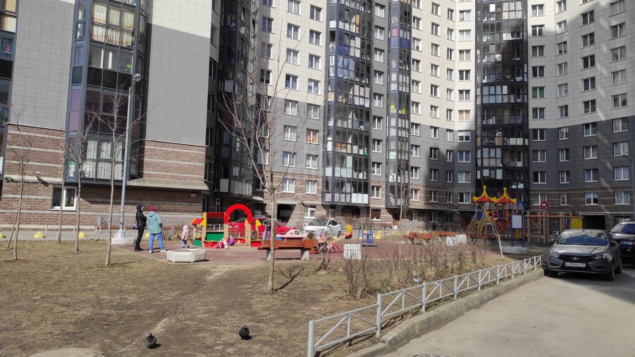 однокомнатная квартира в Санкт-Петербурге по адресу: Русановская ул., 17, к 3