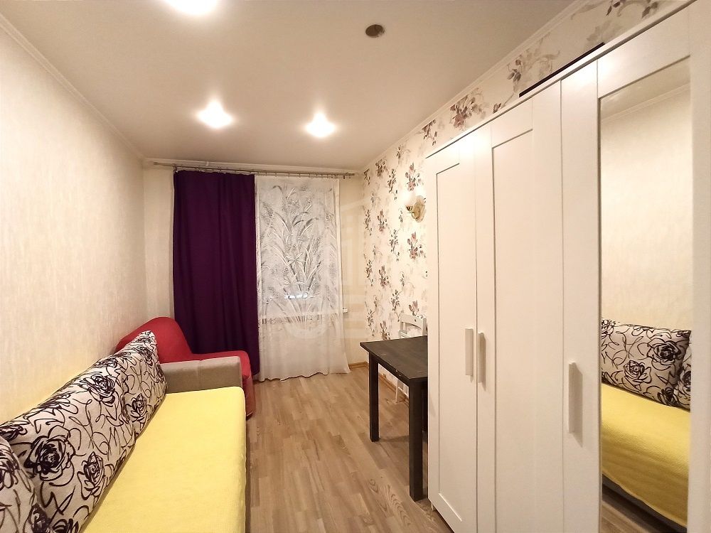 комната в Санкт-Петербурге по адресу: Новоизмайловский проспект, 30, к 2