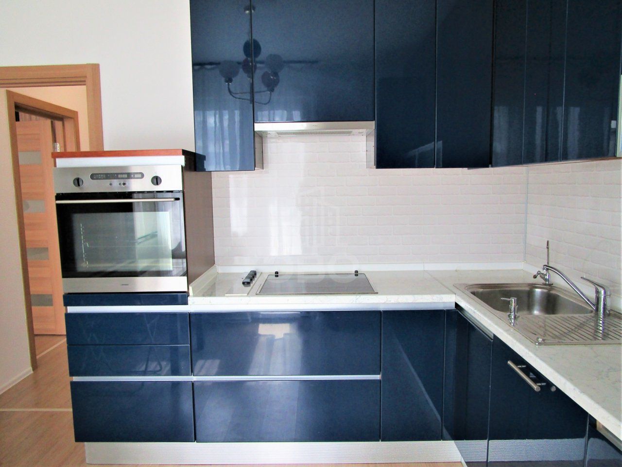 однокомнатная квартира в Санкт-Петербурге по адресу: Лидии Зверевой ул., 9, к 2, литера 1