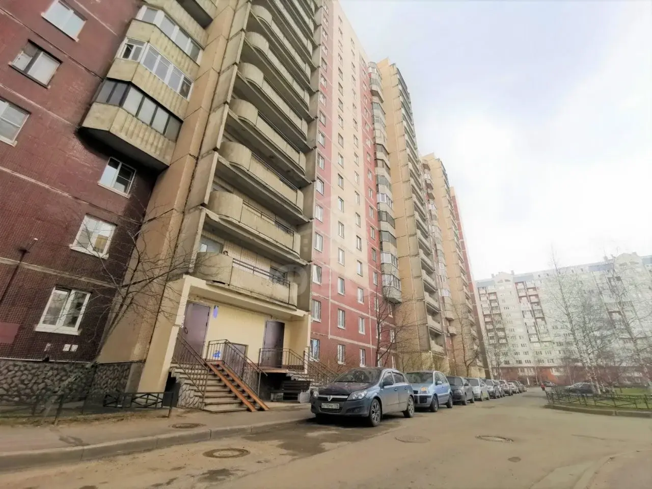 трехкомнатная квартира в Санкт-Петербурге по адресу: Савушкина ул., 115, к 3