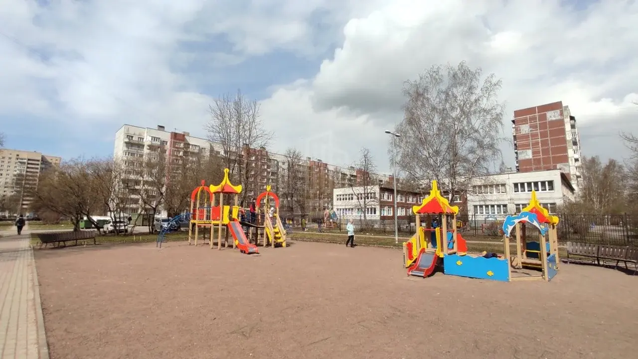 однокомнатная квартира в Санкт-Петербурге по адресу: Новосмоленская наб., 1