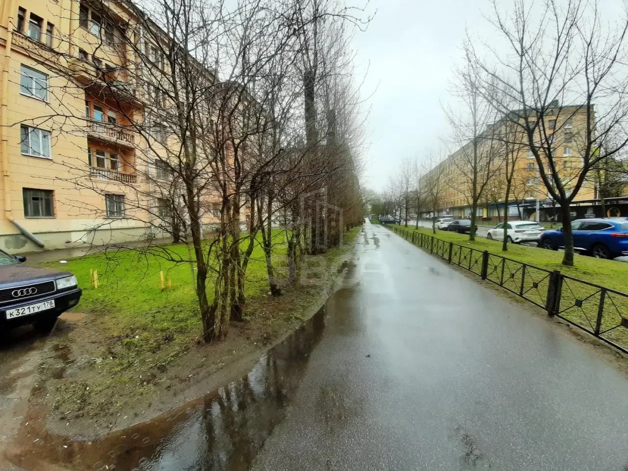 комната в Санкт-Петербурге по адресу: Стахановцев ул., 2