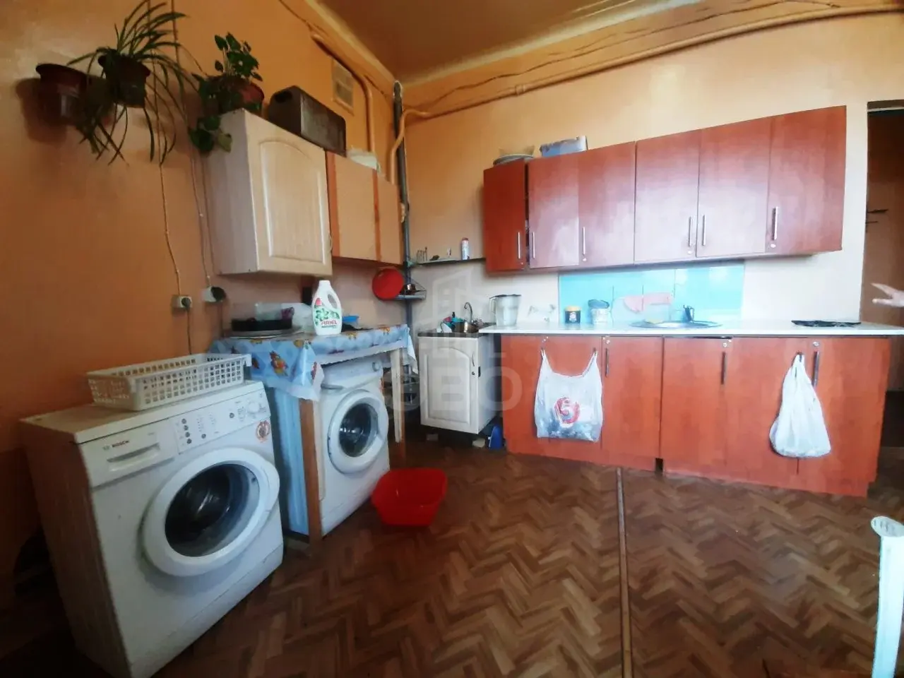 комната в Санкт-Петербурге по адресу: Стахановцев ул., 2