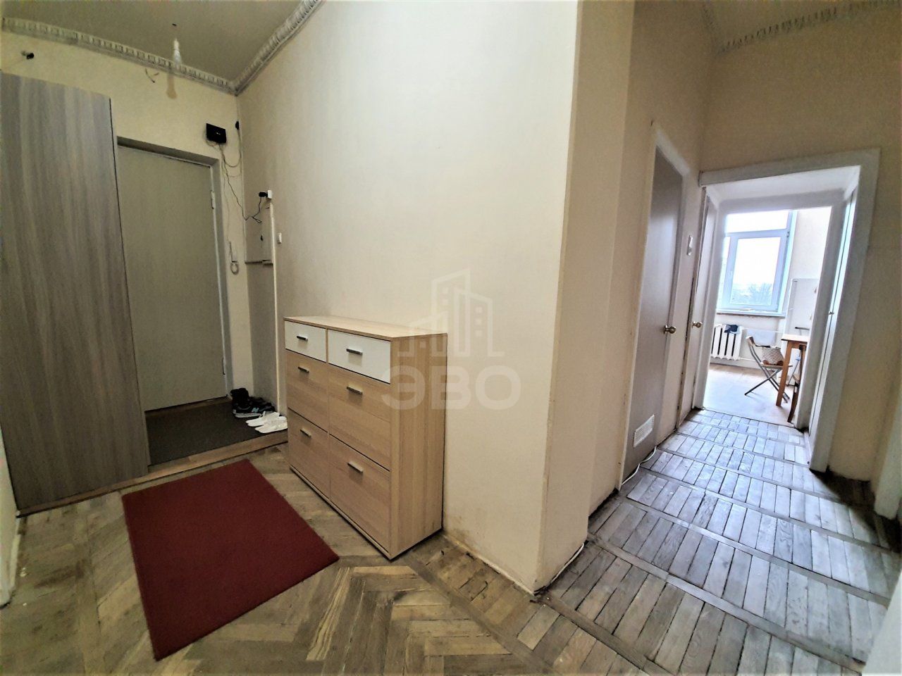 трехкомнатная квартира в Санкт-Петербурге по адресу: Смолячкова ул., 12