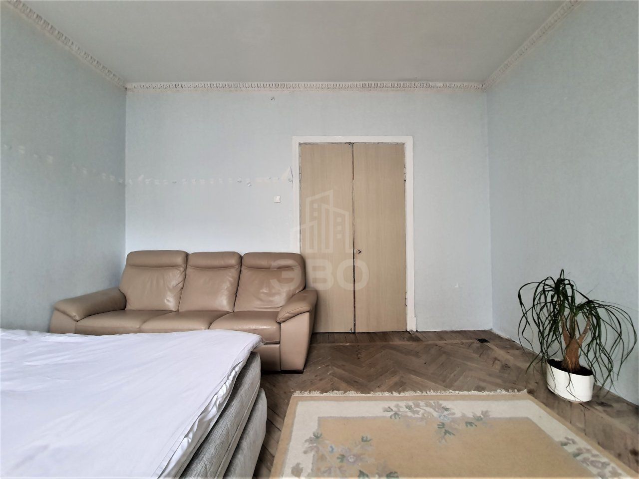 трехкомнатная квартира в Санкт-Петербурге по адресу: Смолячкова ул., 12