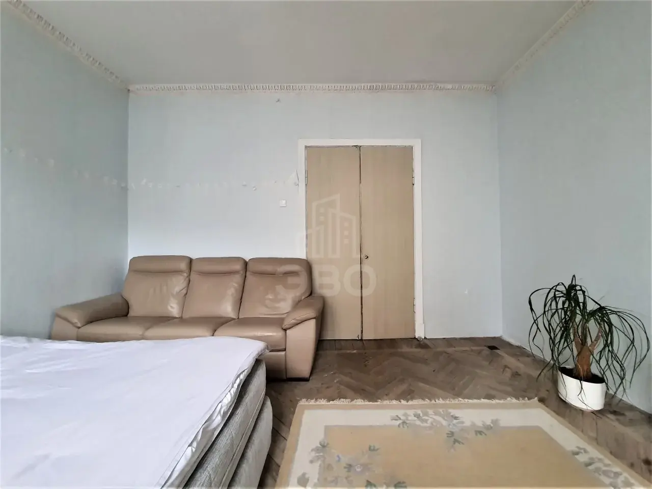 трехкомнатная квартира в Санкт-Петербурге по адресу: Смолячкова ул., 12