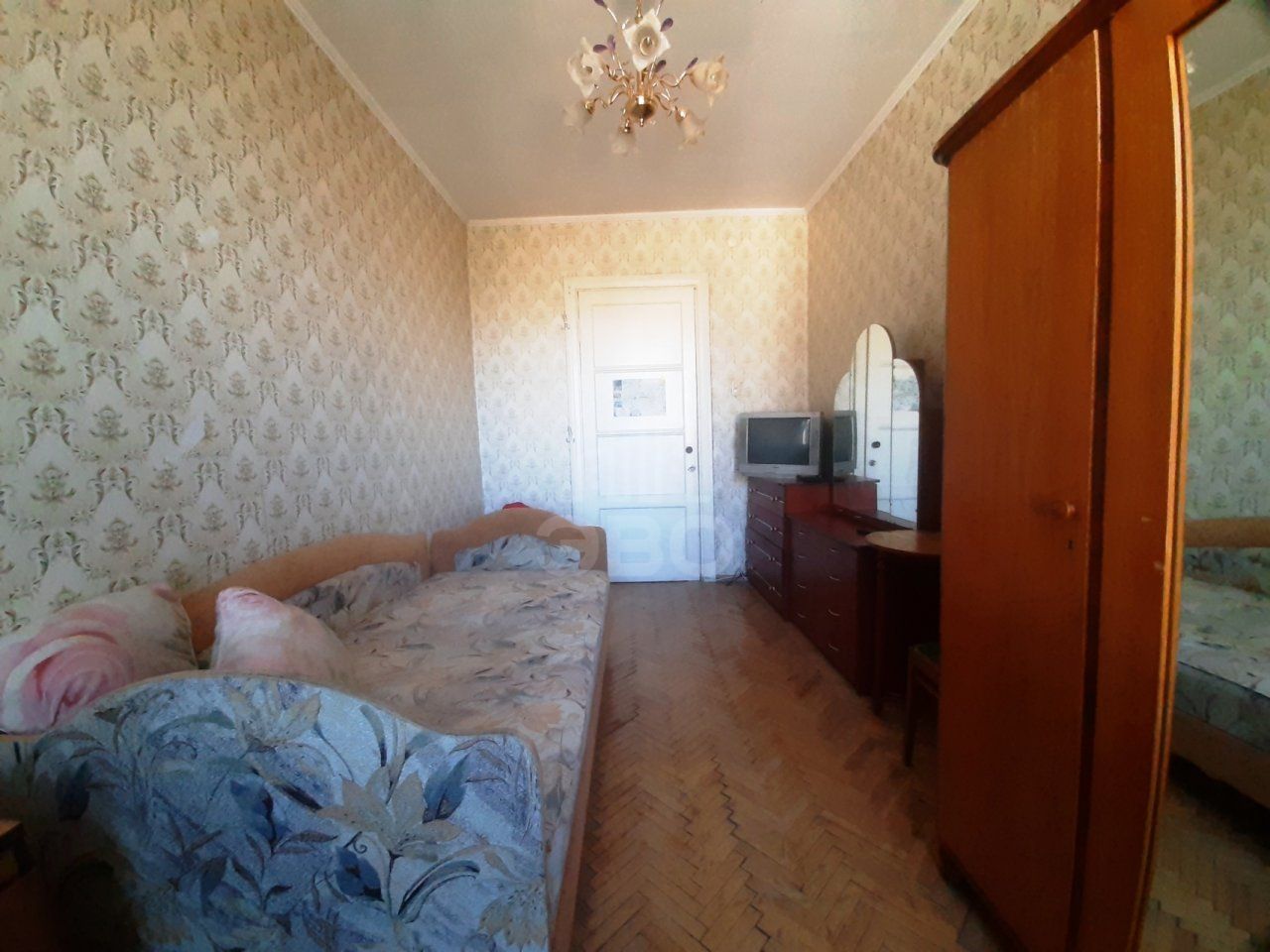 комната в Санкт-Петербурге по адресу: Возрождения ул., 19/38