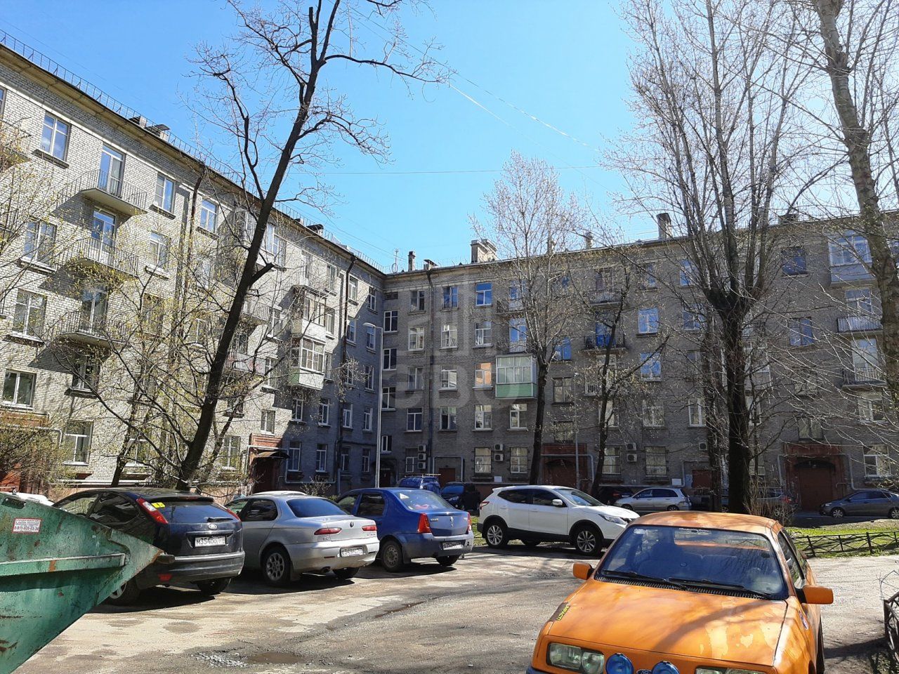 комната в Санкт-Петербурге по адресу: Возрождения ул., 19/38