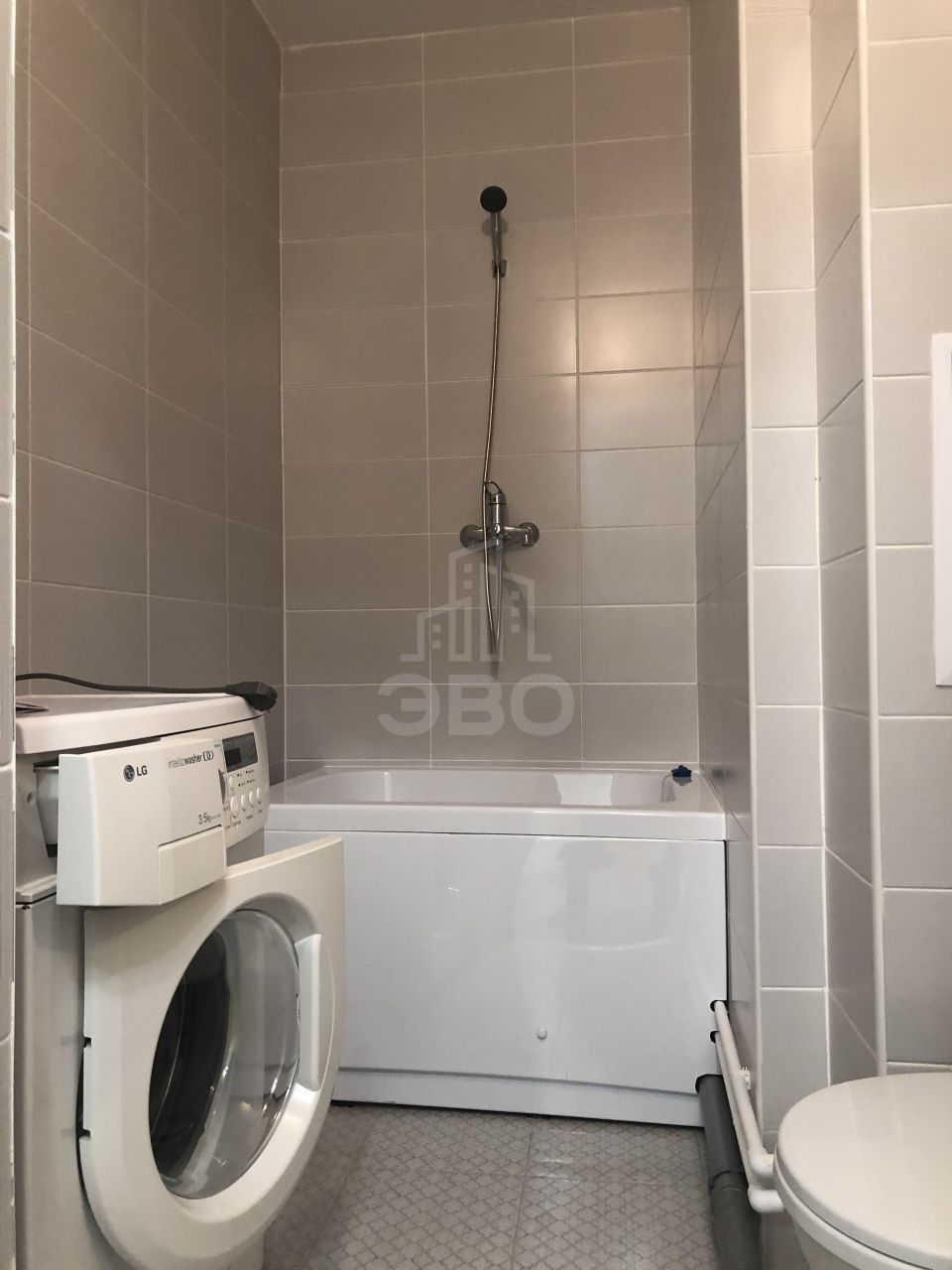 однокомнатная квартира в Санкт-Петербурге по адресу: Невзоровой ул., 9, к 1