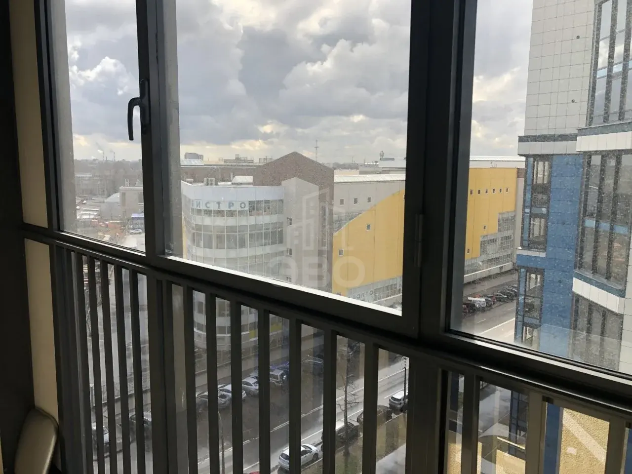 однокомнатная квартира в Санкт-Петербурге по адресу: Новолитовская ул., 14