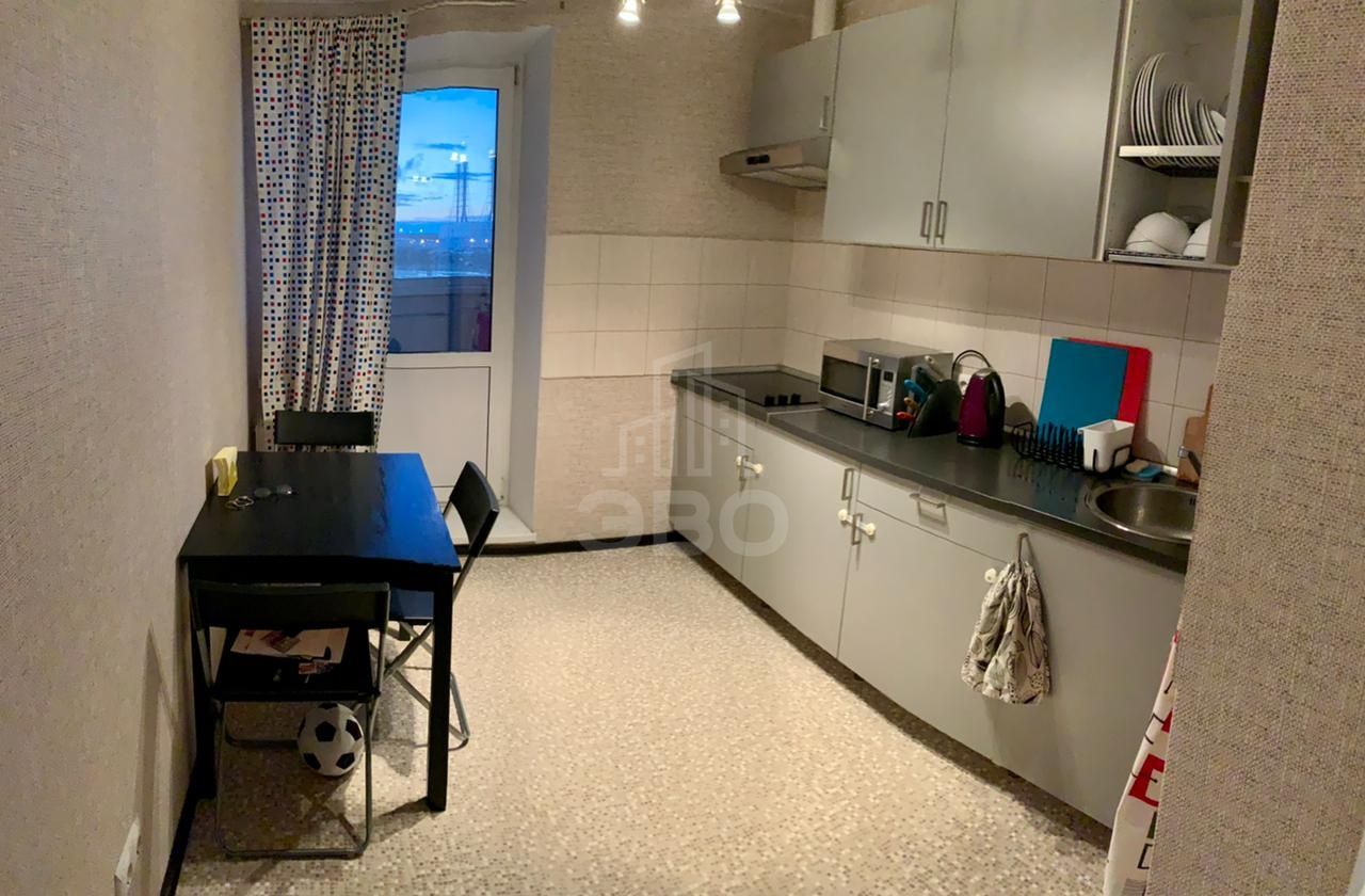 однокомнатная квартира в Санкт-Петербурге по адресу: Кузнецова проспект, 12, к 1