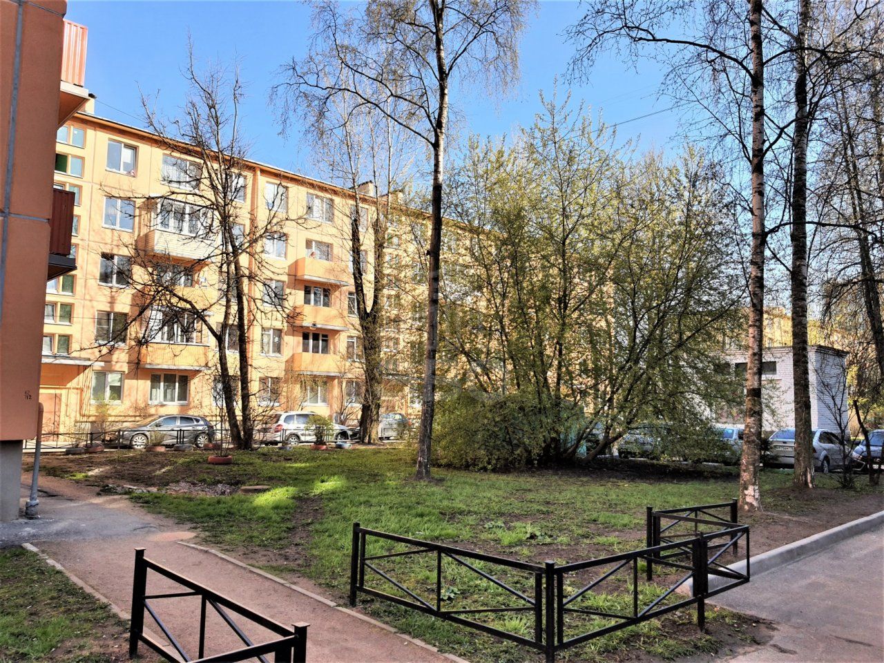 двухкомнатная квартира в Санкт-Петербурге по адресу: Замшина ул., 22