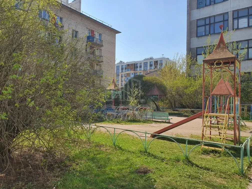трехкомнатная квартира в Санкт-Петербурге по адресу: Тамбовская ул., 47, литера А
