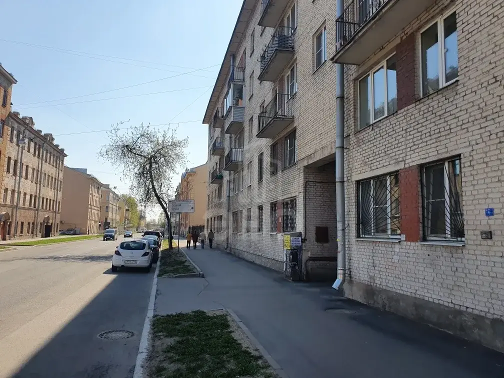 трехкомнатная квартира в Санкт-Петербурге по адресу: Тамбовская ул., 47, литера А