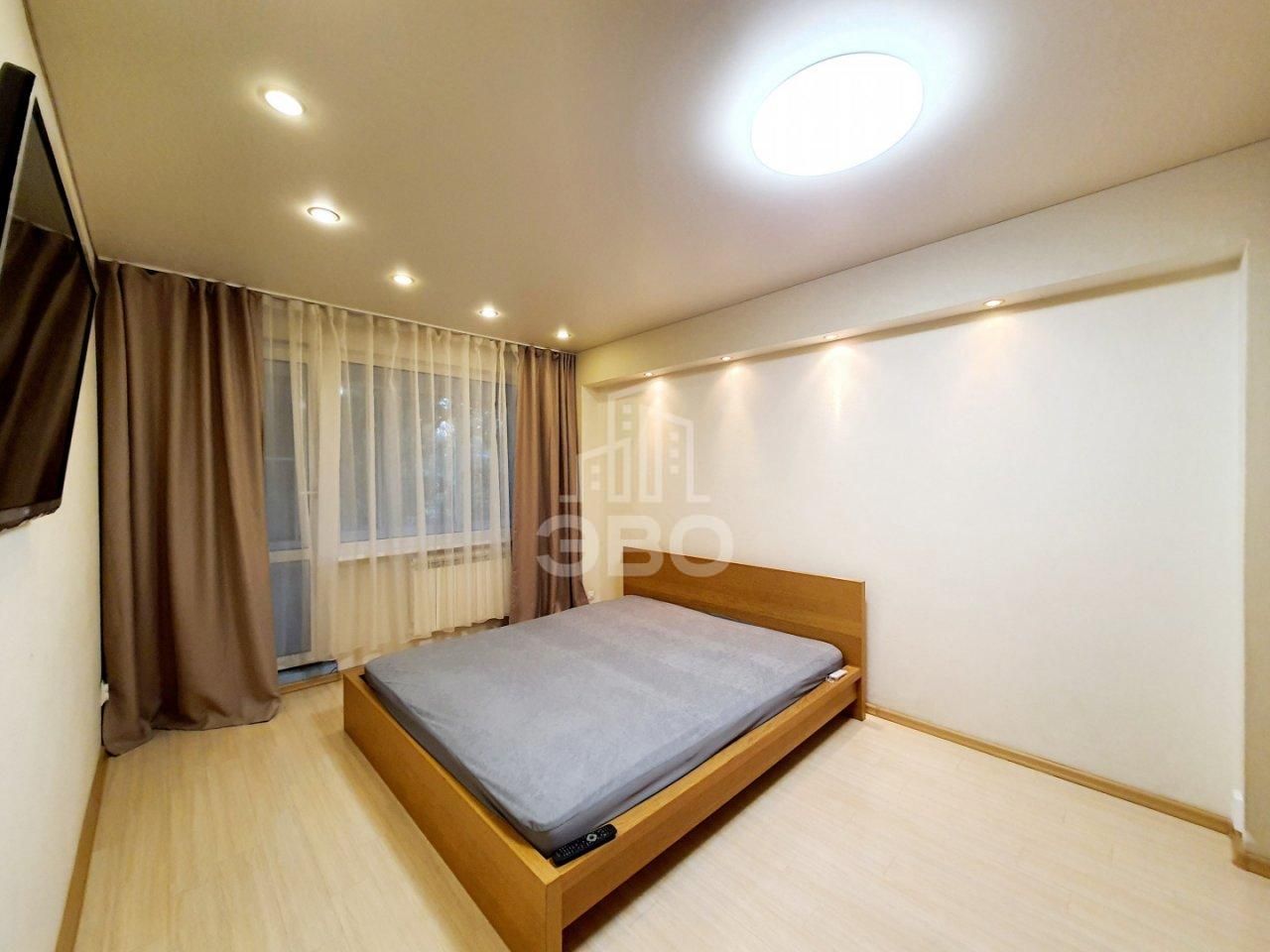 двухкомнатная квартира в Санкт-Петербурге по адресу: Маршала Казакова ул., 10, к 1