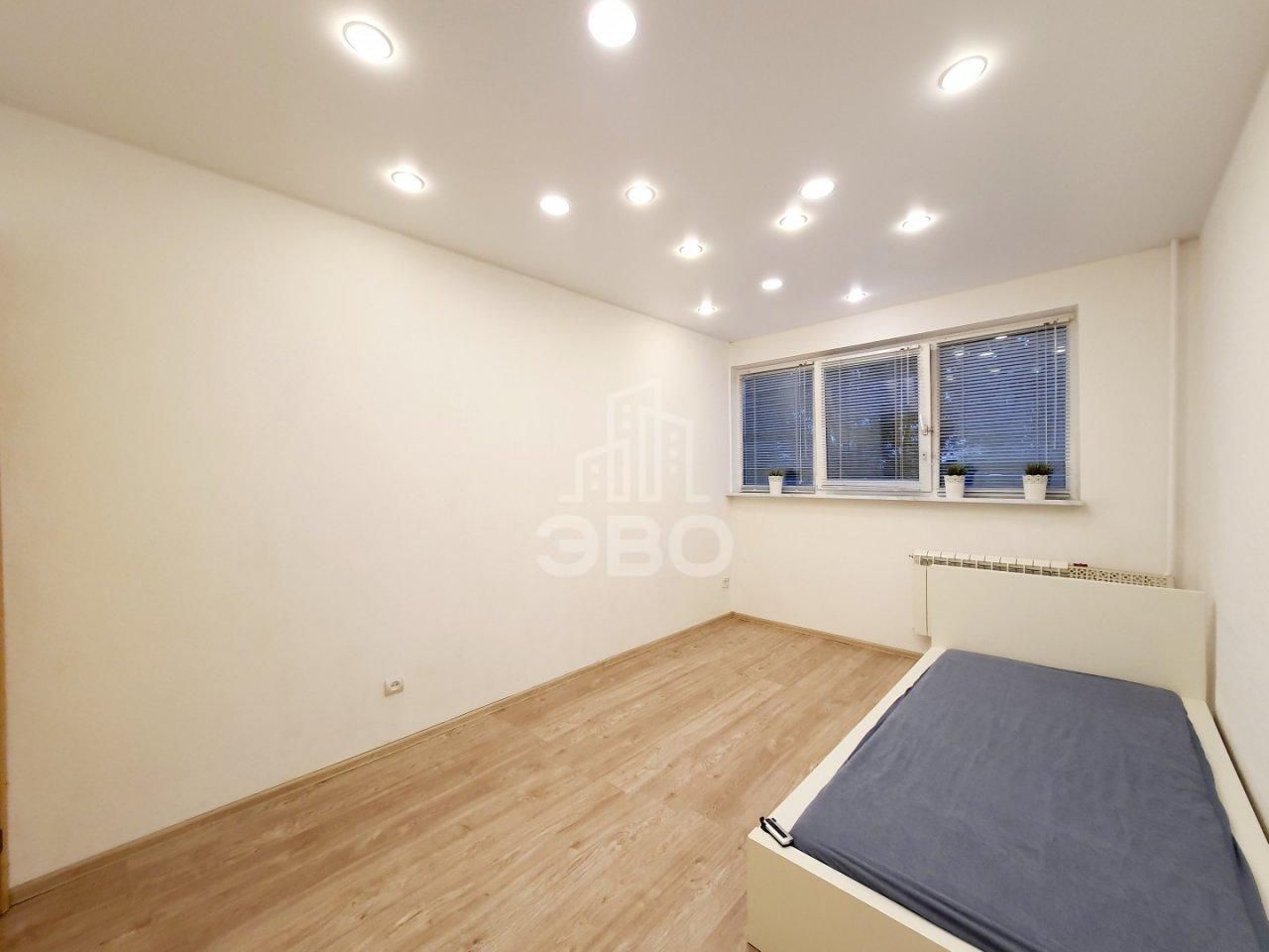 двухкомнатная квартира в Санкт-Петербурге по адресу: Маршала Казакова ул., 10, к 1