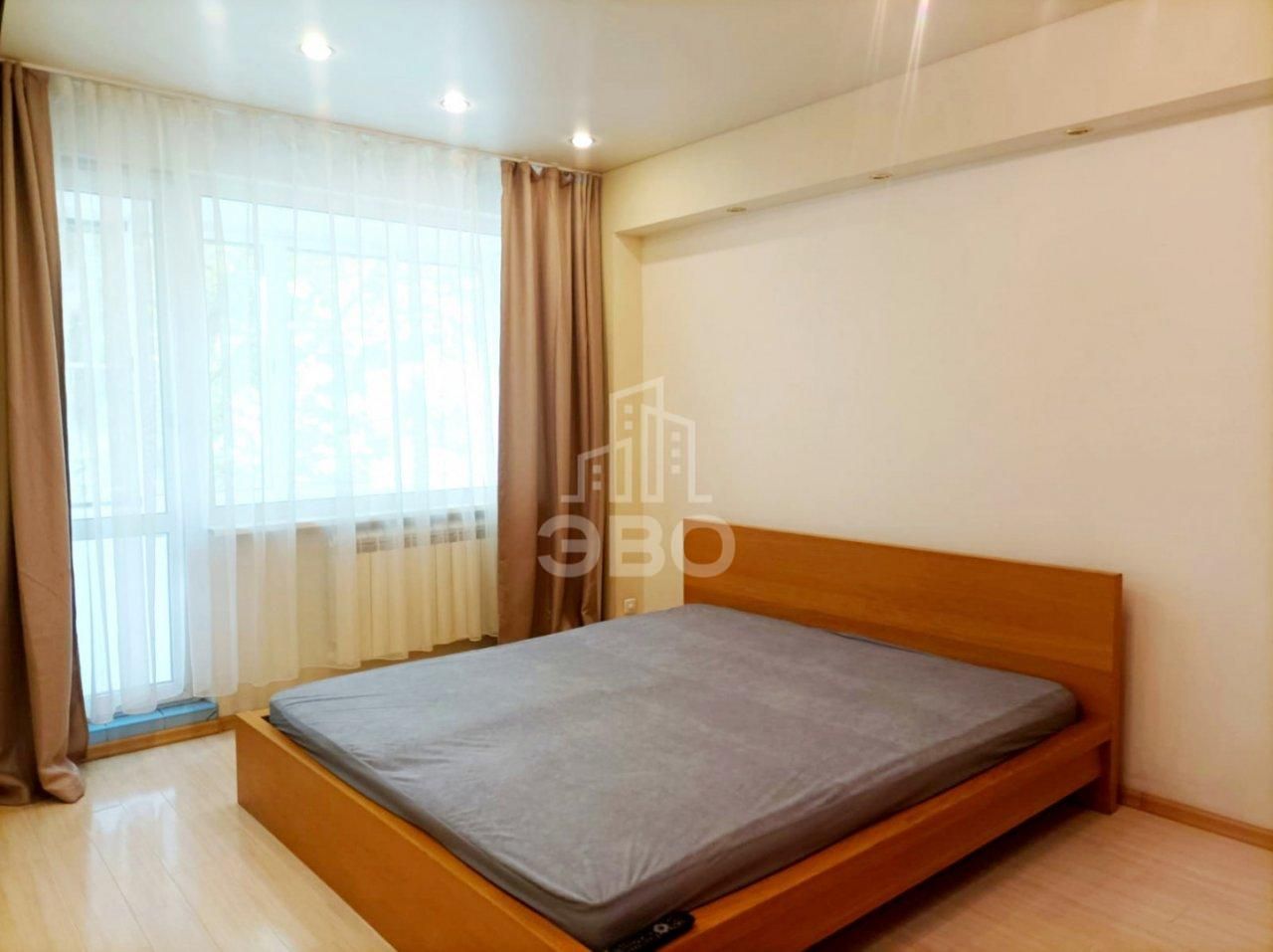 двухкомнатная квартира в Санкт-Петербурге по адресу: Маршала Казакова ул., 10, к 1