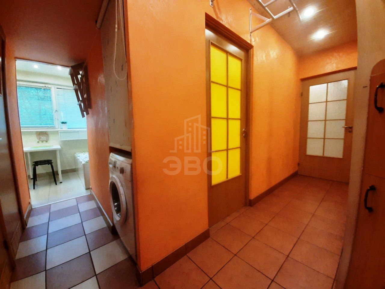 двухкомнатная квартира в Санкт-Петербурге по адресу: Маршала Казакова ул., 10, к 1